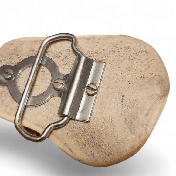 Vintage Deer Antler Belt Buckle, Hand-carved - Picture 5 of 5